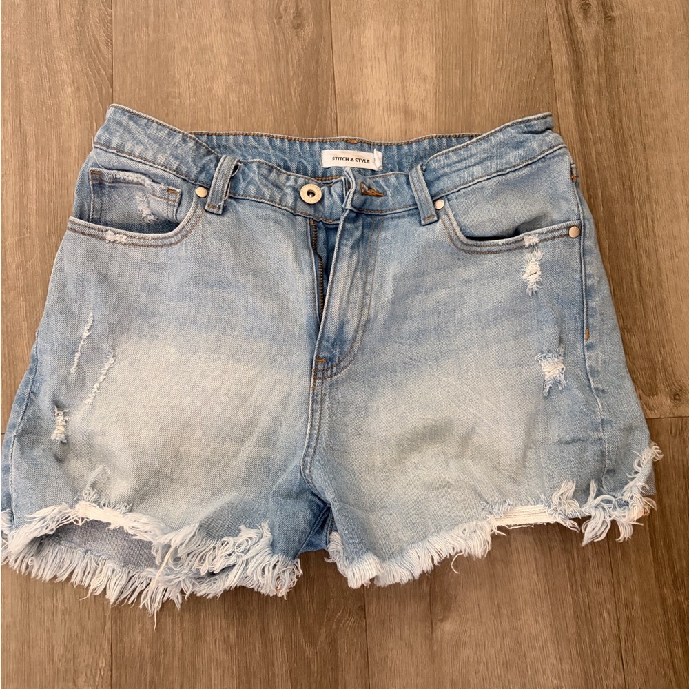 crown & ivy faded light blue distressed denim cutoff shorts